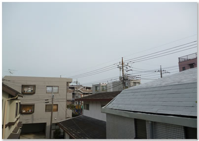 都内は少し周りの建物が高い。