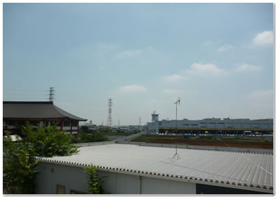 スカイツリー方向は開けているので電波は良好で、MXも映る。