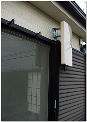 上尾市中妻4丁目、UAH800(ライトブラウン)ベランダ取付、ブースターはマスプロのCATV用を移設再利用