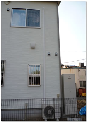 越谷市越谷、2階ー1階、カバー白